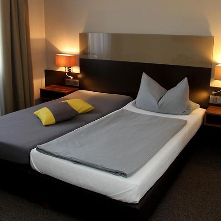 Hotel Drei Lilien 福恩施特劳斯 外观 照片